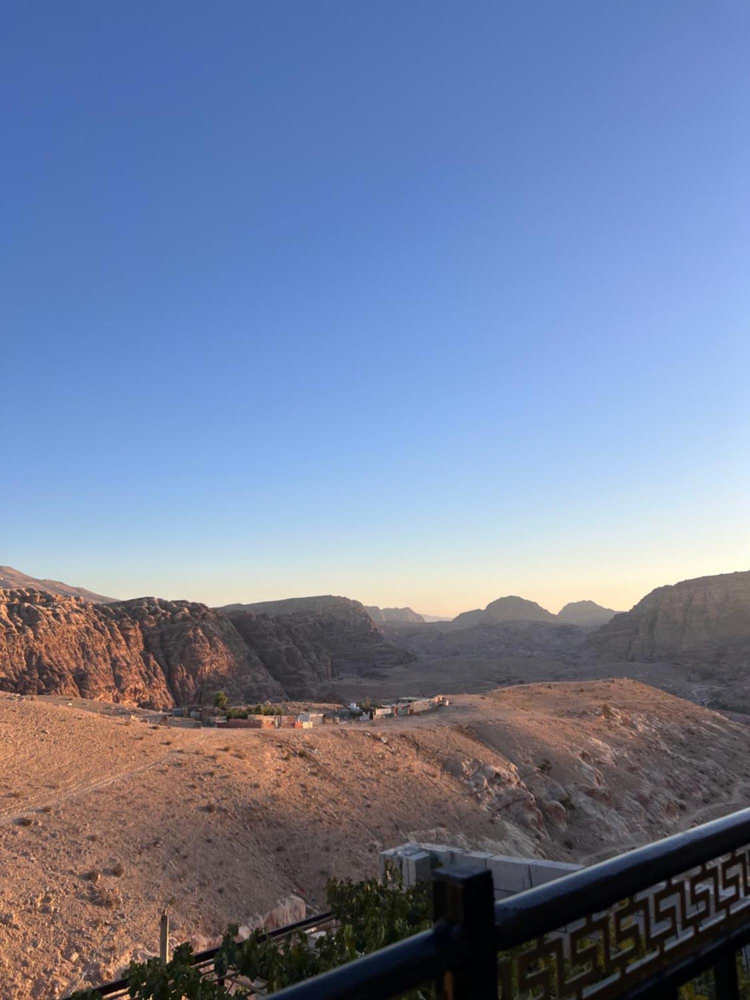 Indiana Jones Home Stay Petra Luaran gambar